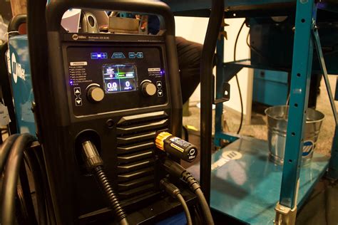 Sema 2018 Miller Shows Off Their New Multimatic 220 Acdc Welder