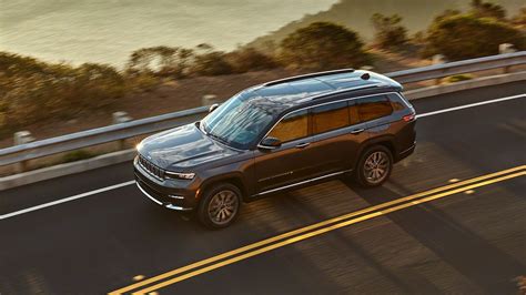 2021 Jeep Grand Cherokee L First Look The Longer Three Row Version Is Finally Here Web