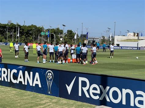 La Tri Y Su Primer Entrenamiento En Paraguay Direct F Tbol