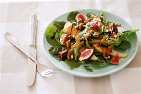 Birne Feige Walnuss Salat mit Honig Senf Soße Ellie kocht Healthy