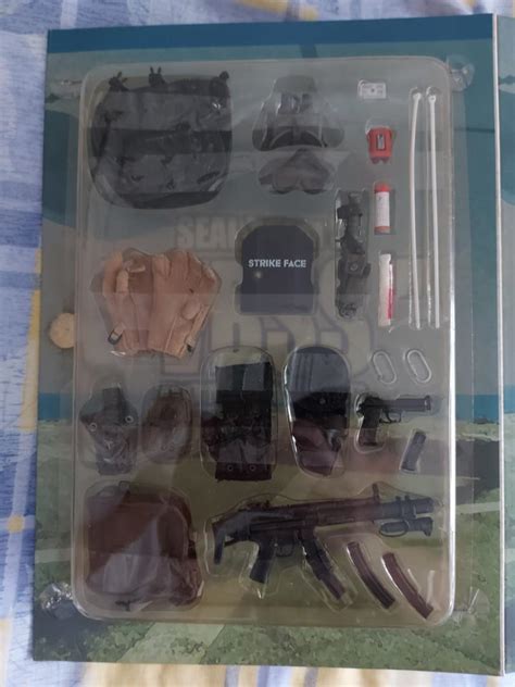 Hot Toys Seal Team 5 VBSS Commander Hobbies Toys Toys Games On Carousell