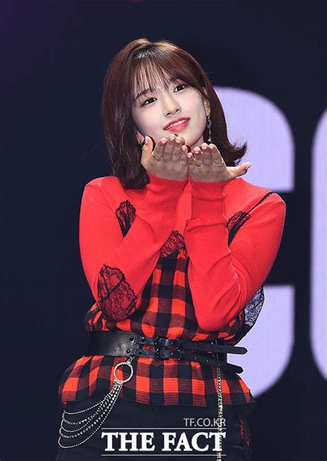 아이즈원 안유진 자가격리 중 코로나19 확진 판정