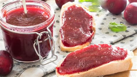 Confiture De Prunes Rouges Maison Recette Facile Et Savoureuse Ma