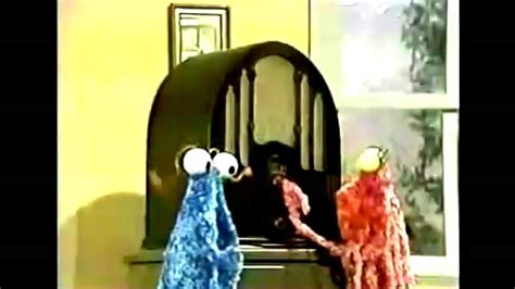 Sesame Street Aliens Discover Dubstep Youtube