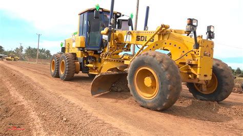 Amazing Kills Operating Construction Motor Grader Roller Road Plowing