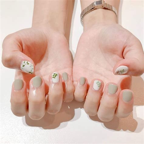 Pinterest Hot Mẫu nail màu xanh pastel gợi ý cho phong cách cổ điển