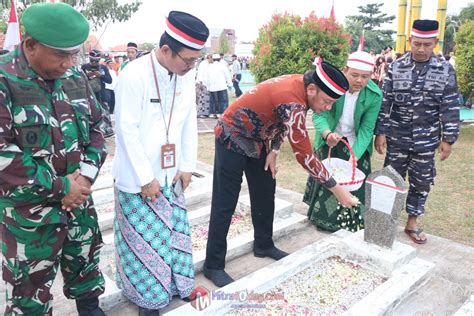 Wali Kota Tegal Bersama Ulama Umaro Tni Polri Ziarah Ke Tmp Prawira