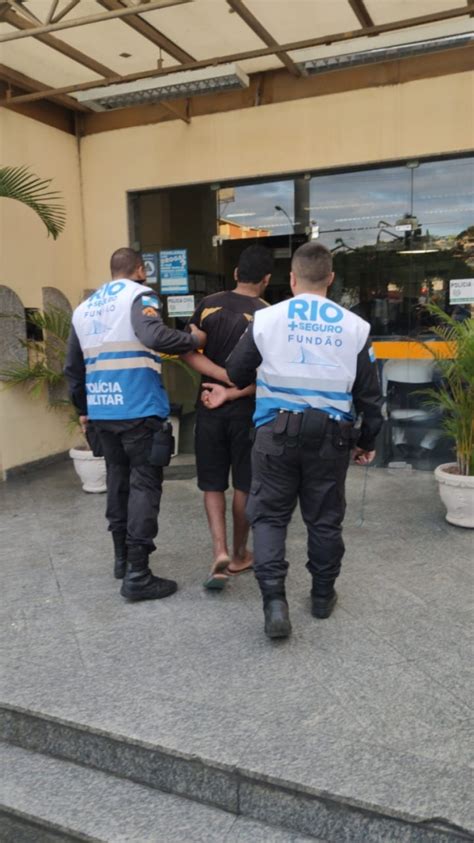 Foragidos da Justiça são capturados no Fundão e em Copacabana Rio de