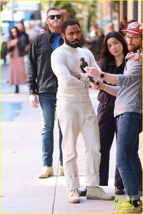 Donald Glover Maya Erskine Are Perfect Contrasts On Set For Mr