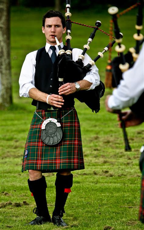 Whats Under That Kilt