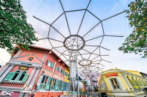 Street View Of Clarke Quay In Historic Riverside Quay In Singapore