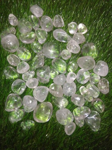 White Pebble Stone Clear Crystal Pebbles For Landscaping At Rs 1000 Kg