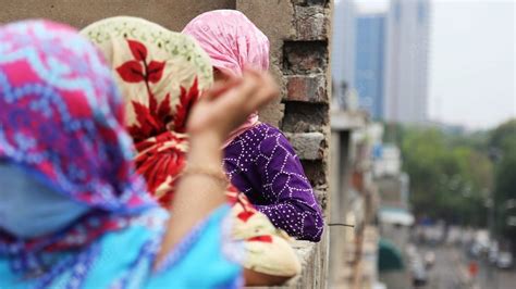 Of Sex Workers In Pune S Major Red Light Area Want Alternative Livelihood Study Finds