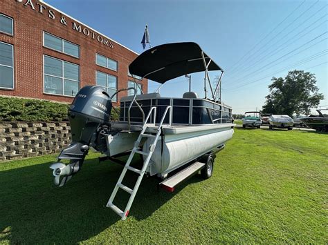 Sweetwater 2086cx W Yamaha 90hp And Single Axle Trailer No Reserve