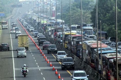 Jalur Puncak Bogor Mulai Dipadati Wisatawan Sejak Awal Pekan