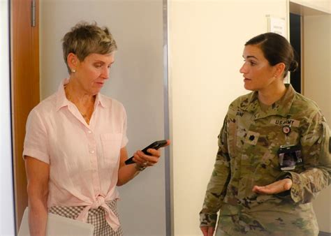 Dvids Images Spouse Of Army Vice Chief Of Staff Assesses Medical