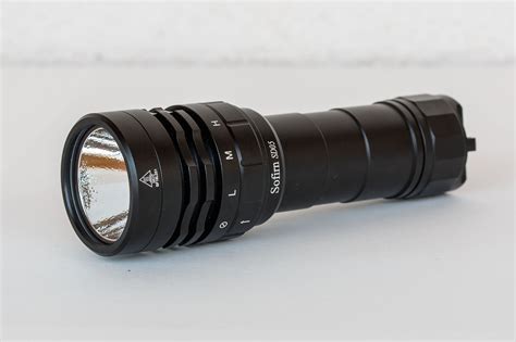 Review Videoreview Sofirn SD05 21700 XHP50 2 Diving Flashlight