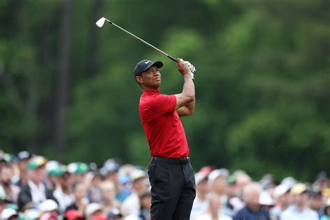 Download Tiger Woods Masters Looking Up Wallpaper