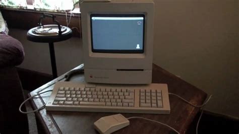 Year Old Apple Macintosh Classic Still Boots Youtube