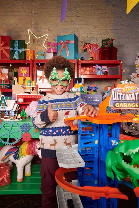 Top 10 Toys For Christmas 2022 According To An Expert Shoppergtn News