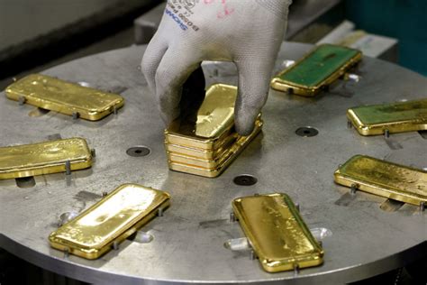 Gold Prices Hit Record Highs As U S Election Uncertainty And Global