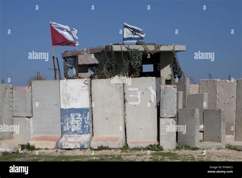 Gaza border fence hi-res stock photography and images - Alamy