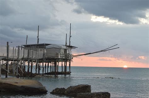 In Abruzzo Arriva La Trabocchi Line In Treno Al Mare Con Corse