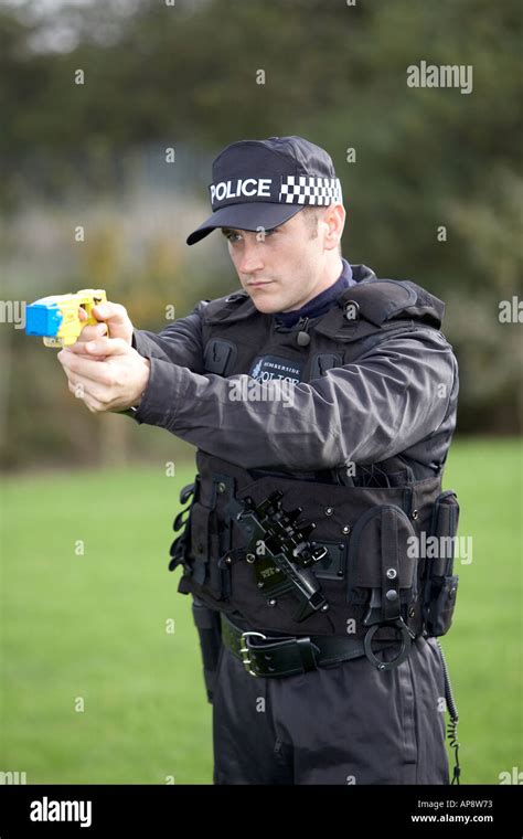 Humberside police officer hi-res stock photography and images - Alamy