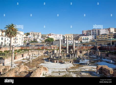 Nave Romana Pozzuoli Immagini E Fotografie Stock Ad Alta Risoluzione