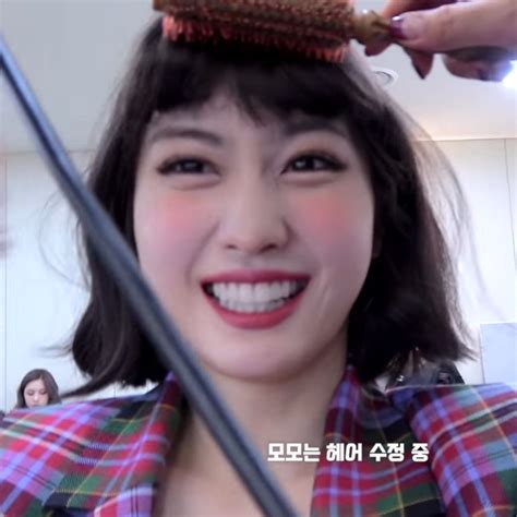 𝟓𝐓☻☹𝐏𝟏𝐃 Momo Hirai Momo Silly Faces
