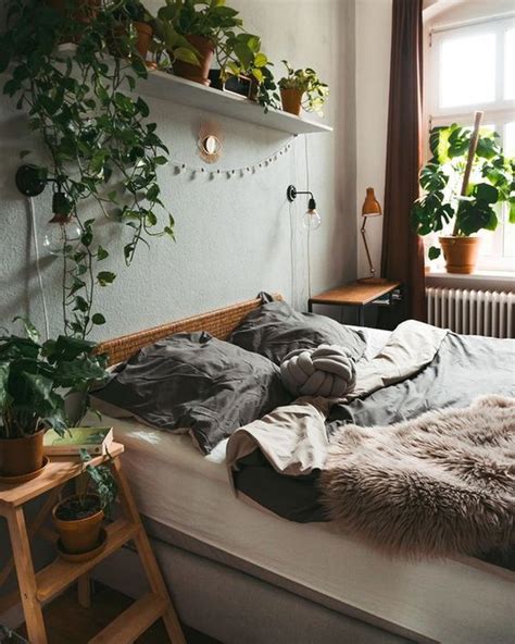 Plant-Themed Bedroom Ideas and Inspiration | Hunker