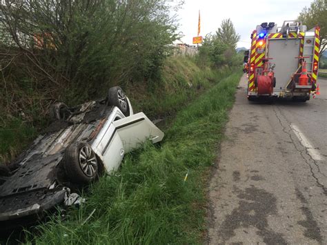 La Batie Neuve Une Voiture Dans Le Foss Un Bless L Ger