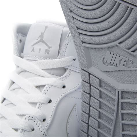 Nike Air Jordan 1 Mid White | END.