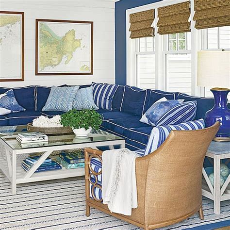 Cool And Clean Coastal Living Room Decorating Ideas Beachy