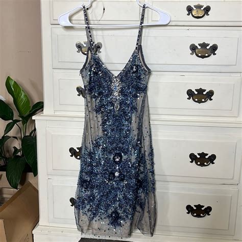Black Label Dresses Basix Black Label Nude And Navy Dress Size Runs