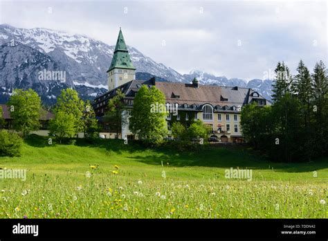 Schloss Elmau Hi Res Stock Photography And Images Alamy