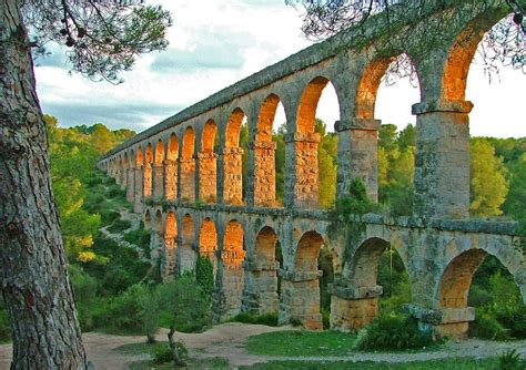 10 Most Impressive Ancient Aqueducts (with Map & Photos) - Touropia