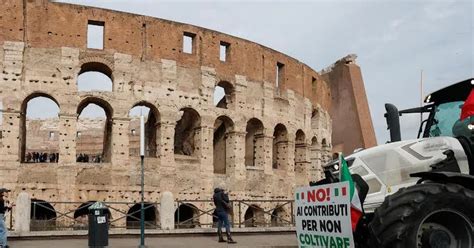 Trattori In Protesta Al Circo Massimo Timeple