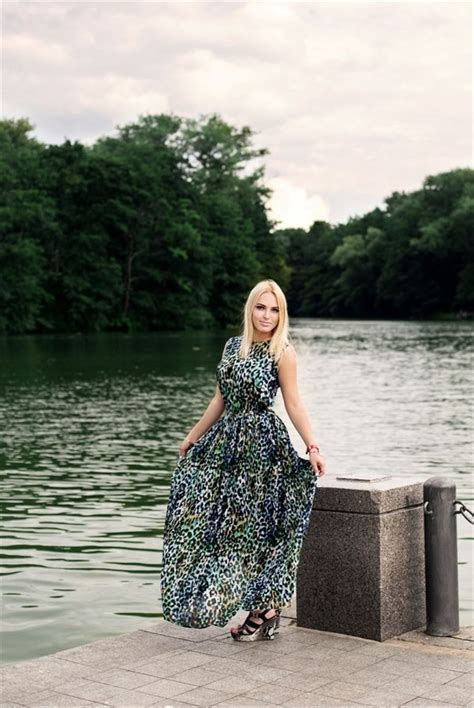 Belarusian Girl Anna From Minsk With Blonde Hair Yo ID LadaDate