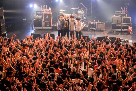 ストレイテナー 秋ツアー2日目 東京公演にて秦 基博カバー「鱗（うろこ）」披露 E Talentbank Coltd