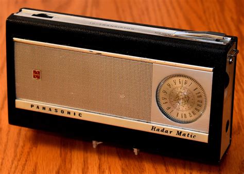 Vintage Panasonic Radar Matic Transistor Radio With Touch N Tune