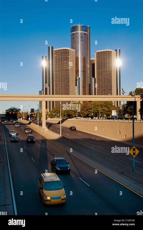 Downtown Detroit Traffic Stock Photo - Alamy