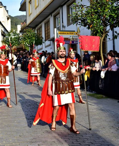 A Semana Santa Tradicional Espanhola Prociss Es Religiosas Do