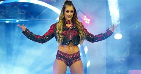 Britt Baker De Aew Explica Por Qu Es Dif Cil Para Los Luchadores