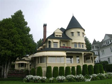 Mackinac Island, Michigan | Victorian homes, Mackinac island, Victorian ...