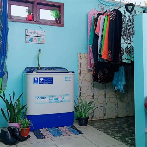 Rumah Segaris Buka Pintu Langsung Dapur Ini Punya Ruang Tamu