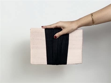 Cartera Seda Nude Y Negra XS Nana Golmar