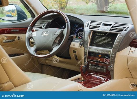 Lexus LS460 2008 interior editorial stock image. Image of transport - 106343374