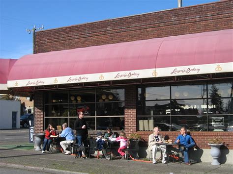 Larsens Danish Bakery In Ballard Seattle Bjørn Giesenbauer Flickr