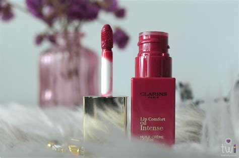 Clarins Intense Lip Comfort Oil Review Twindly Beauty Blog